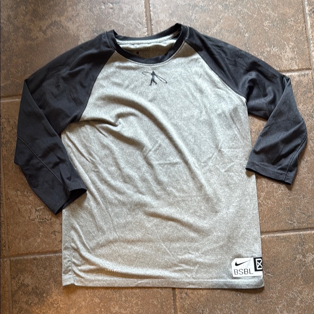 Nike Boy's Baseball  Gray and Black Shirt
